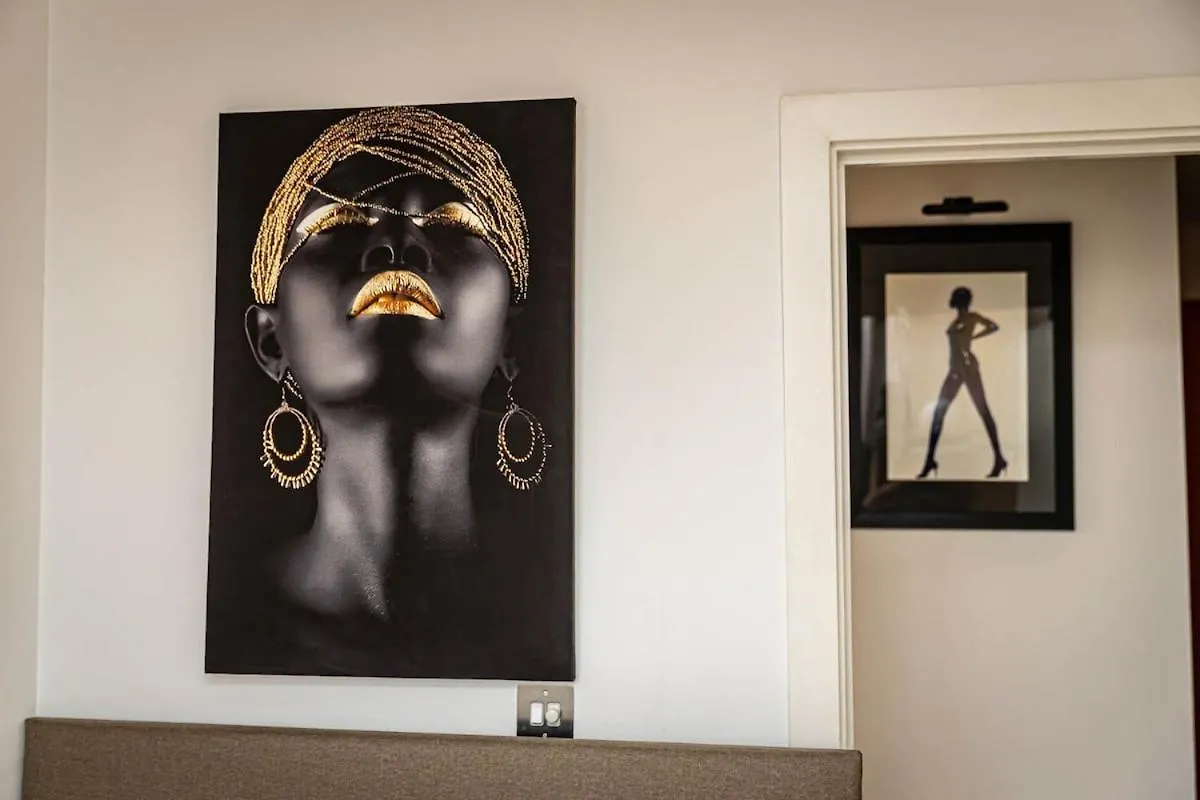 Penthouse - Canary Wharf - 24 Hr Concierge, Gym, Hot Tub, Sauna, Balcony, Terrace Londyn Wielka Brytania