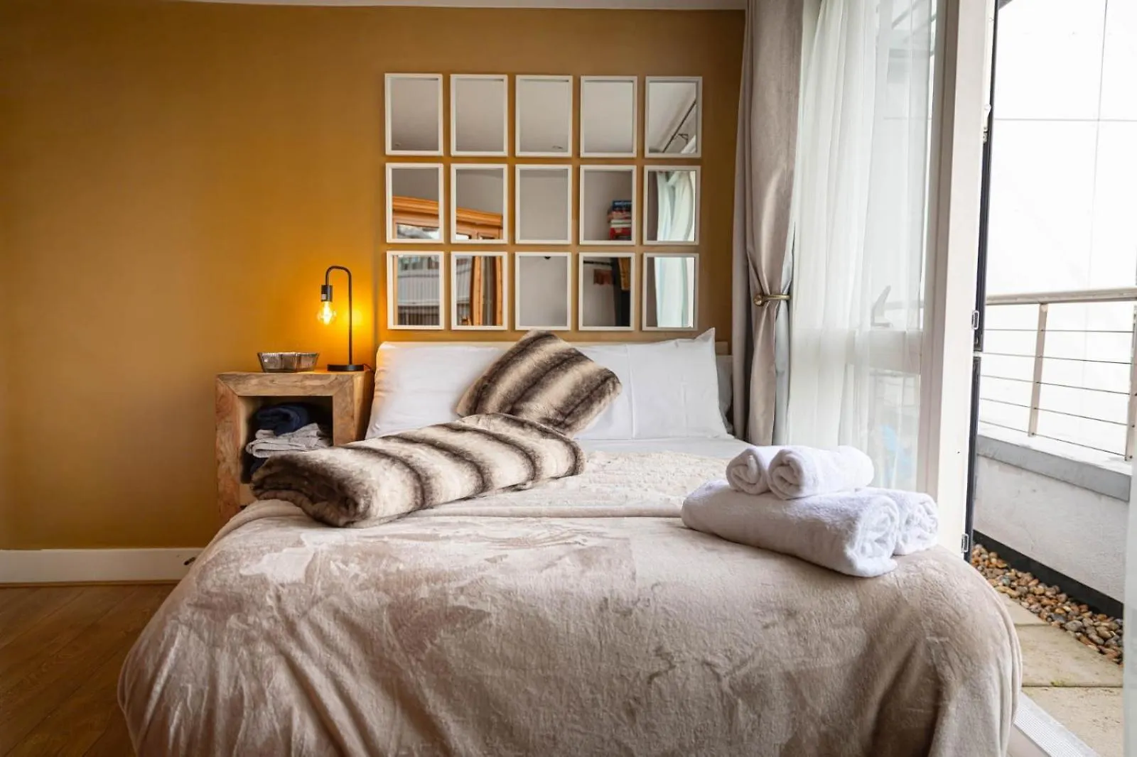 Apartament Penthouse - Canary Wharf - 24 Hr Concierge, Gym, Hot Tub, Sauna, Balcony, Terrace Londyn Wielka Brytania